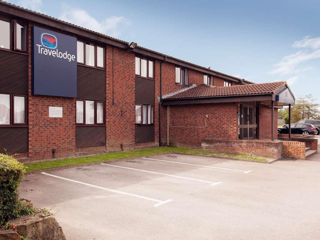 Travelodge Reading Whitley ภายนอก รูปภาพ